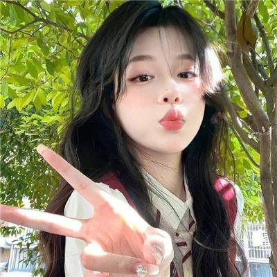 正面全裸